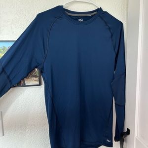 A dsw (dicks sorting goods brand) navy blue under sleeves.